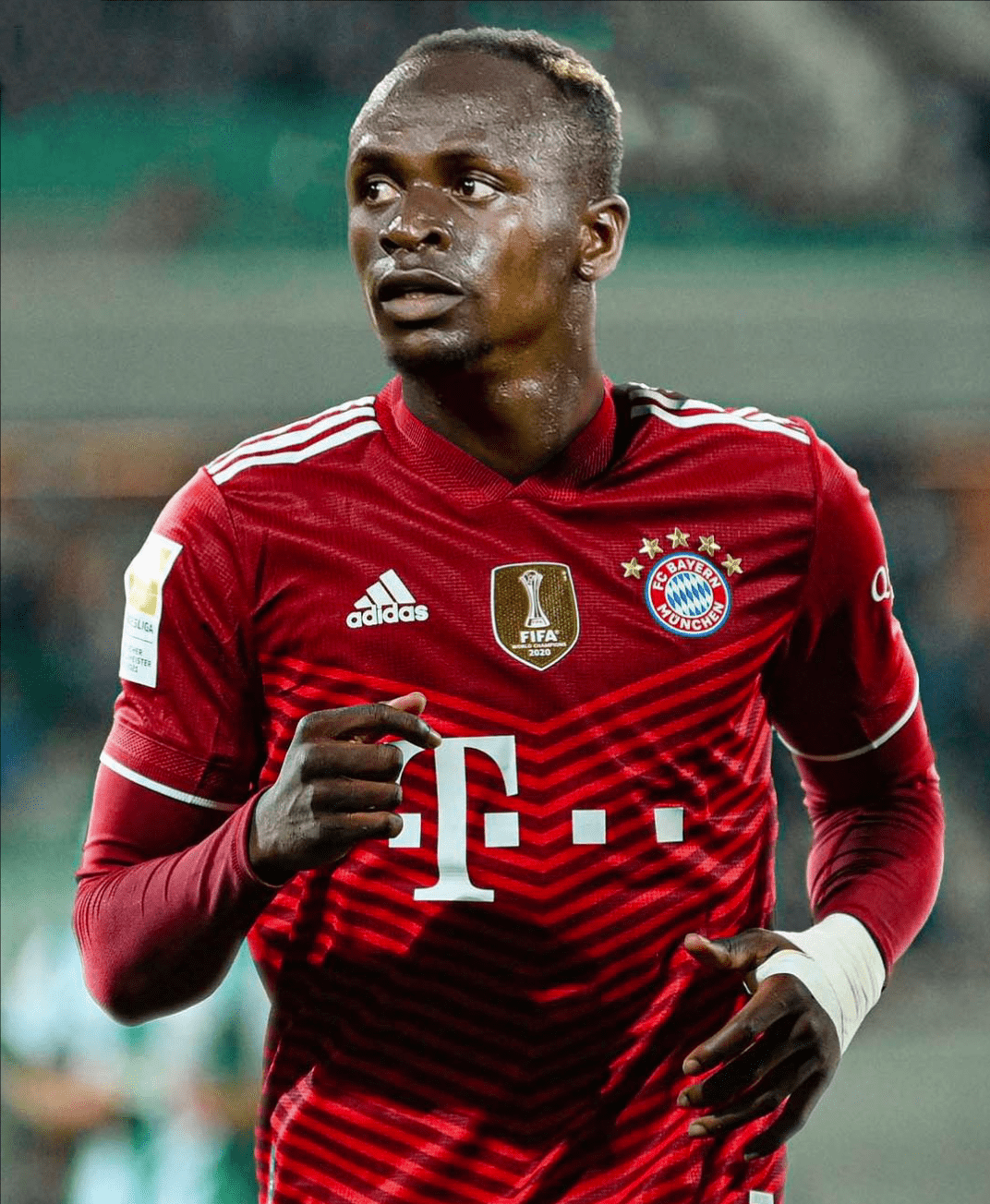 托特纳姆转会期官宣签约；志在德甲名次提升；话题不断；训练强度明显提升的简单介绍